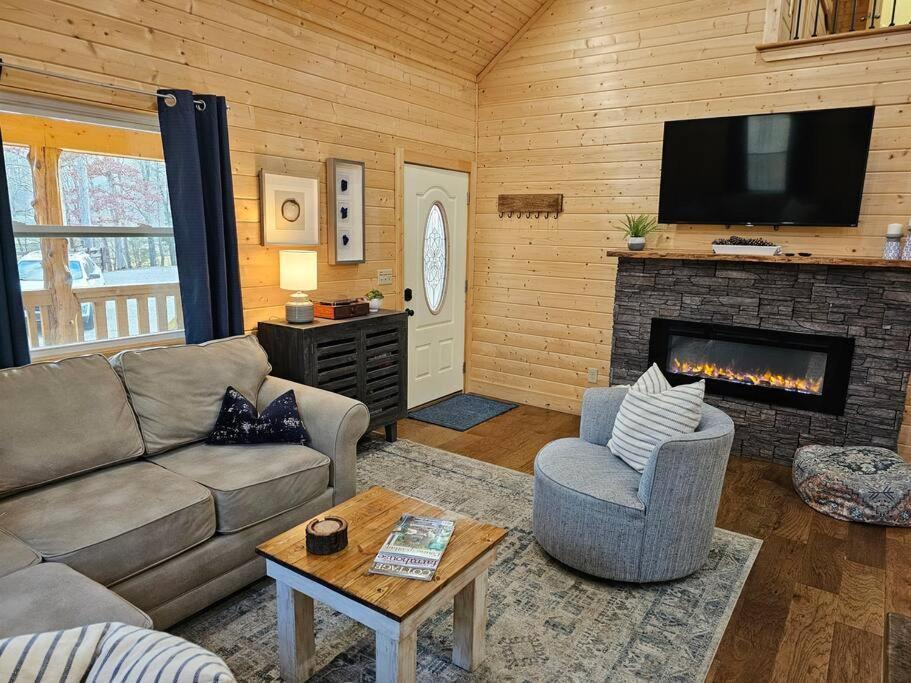 Villa Sugar Bear Cabin With Boat Parking 5 Mins To State Park & Golf Burkesville Exterior foto