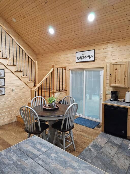 Villa Sugar Bear Cabin With Boat Parking 5 Mins To State Park & Golf Burkesville Exterior foto